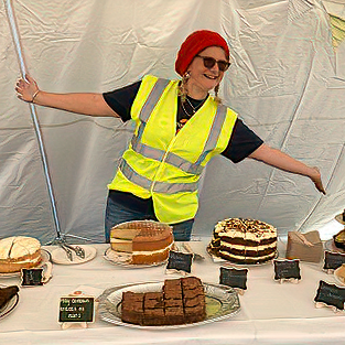 cotswold lakes trust volunteers help make events run smoothly